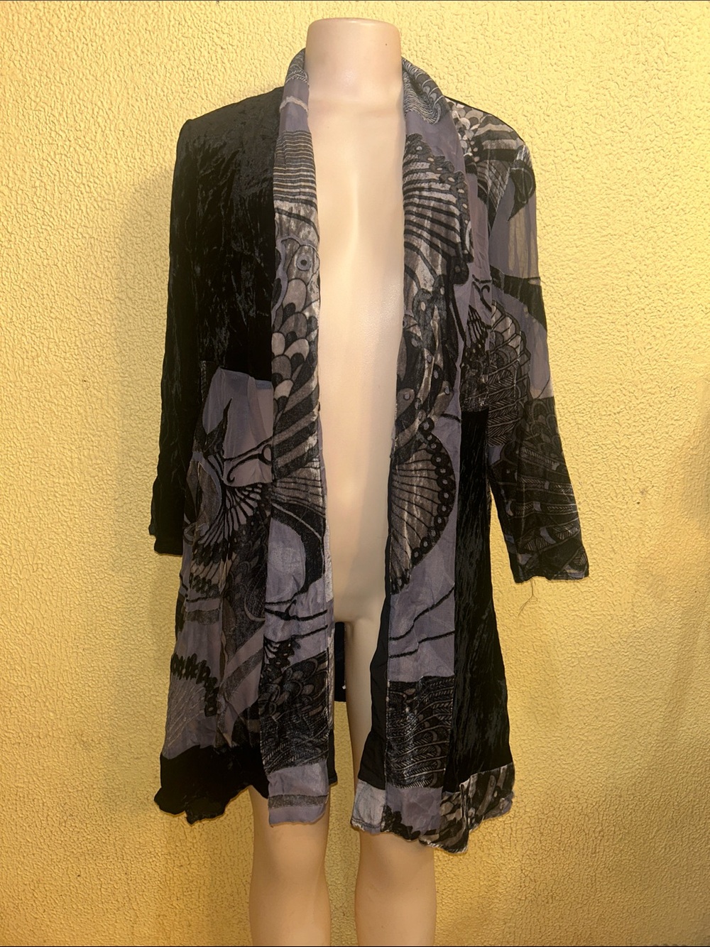 Chico's Black and Gray Open-Front Patterned Jacket